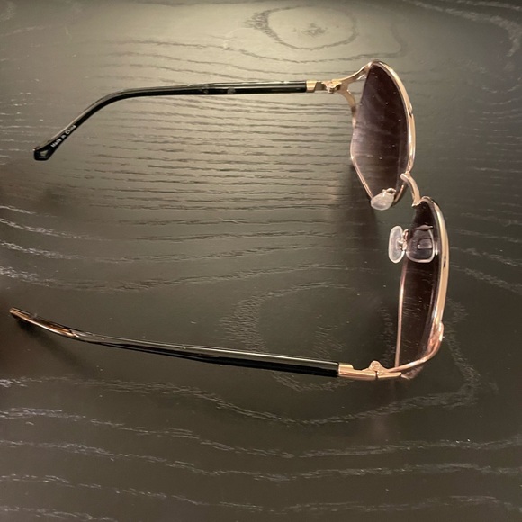 ❤️Aviator Sunglasses x2☀️ - Picture 6 of 8